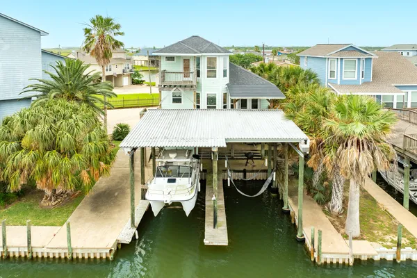 $385,000 | 139 Driftwood Road, Freeport, TX 77541