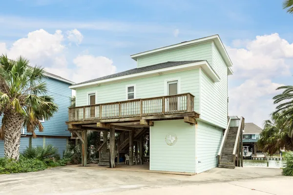$385,000 | 139 Driftwood Road, Freeport, TX 77541