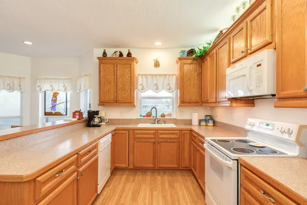 $385,000 | 139 Driftwood Road, Freeport, TX 77541