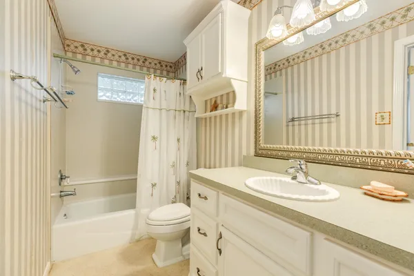 $385,000 | 139 Driftwood Road, Freeport, TX 77541