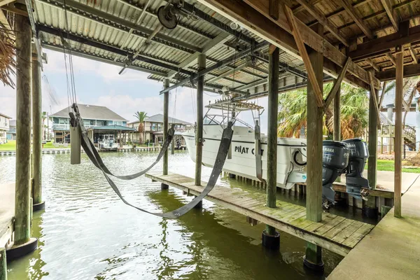 $385,000 | 139 Driftwood Road, Freeport, TX 77541