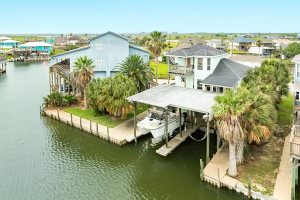 $385,000 | 139 Driftwood Road, Freeport, TX 77541