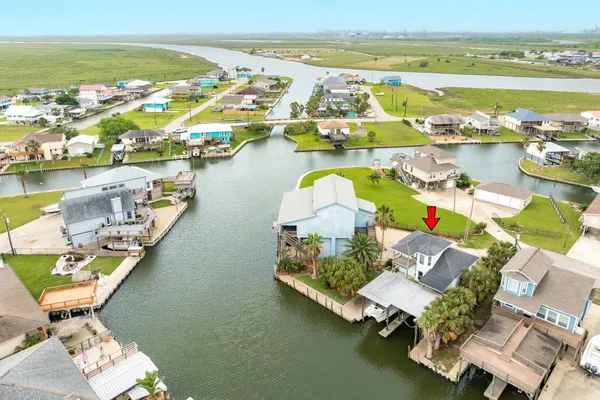 $385,000 | 139 Driftwood Road, Freeport, TX 77541