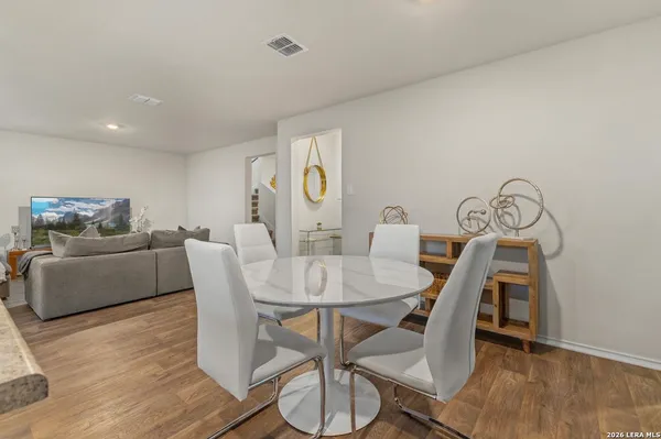 $1,850 | 13727 Cj Valley, San Antonio, TX 78254