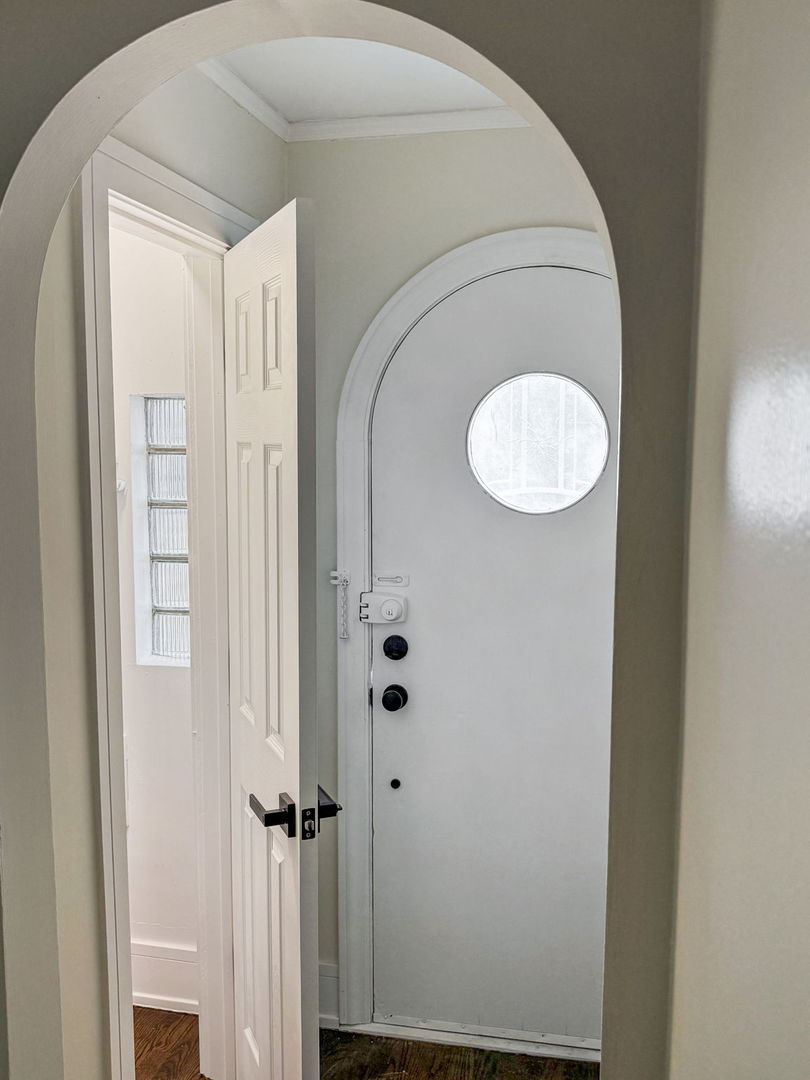 10235 South Rhodes Avenue Chicago, IL 60628 - Photo 28 of 45