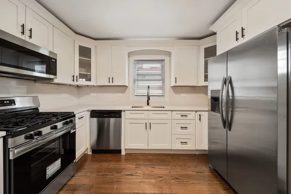 $299,900 | 10235 South Rhodes Avenue, Chicago, IL 60628