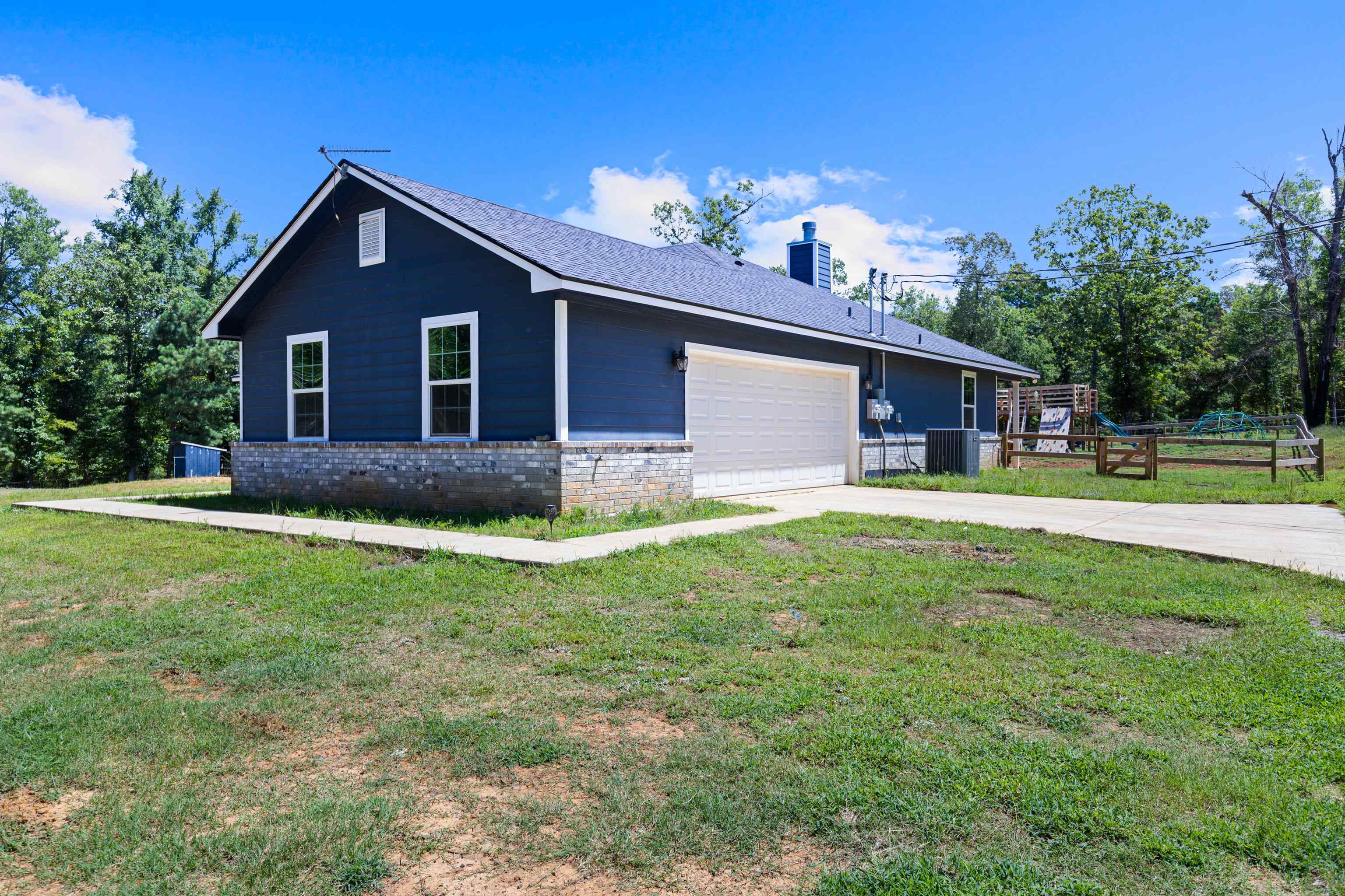 2061 Owens Corner Road Karnack, TX 75661 - Photo 9 of 36 Gallery Image 9