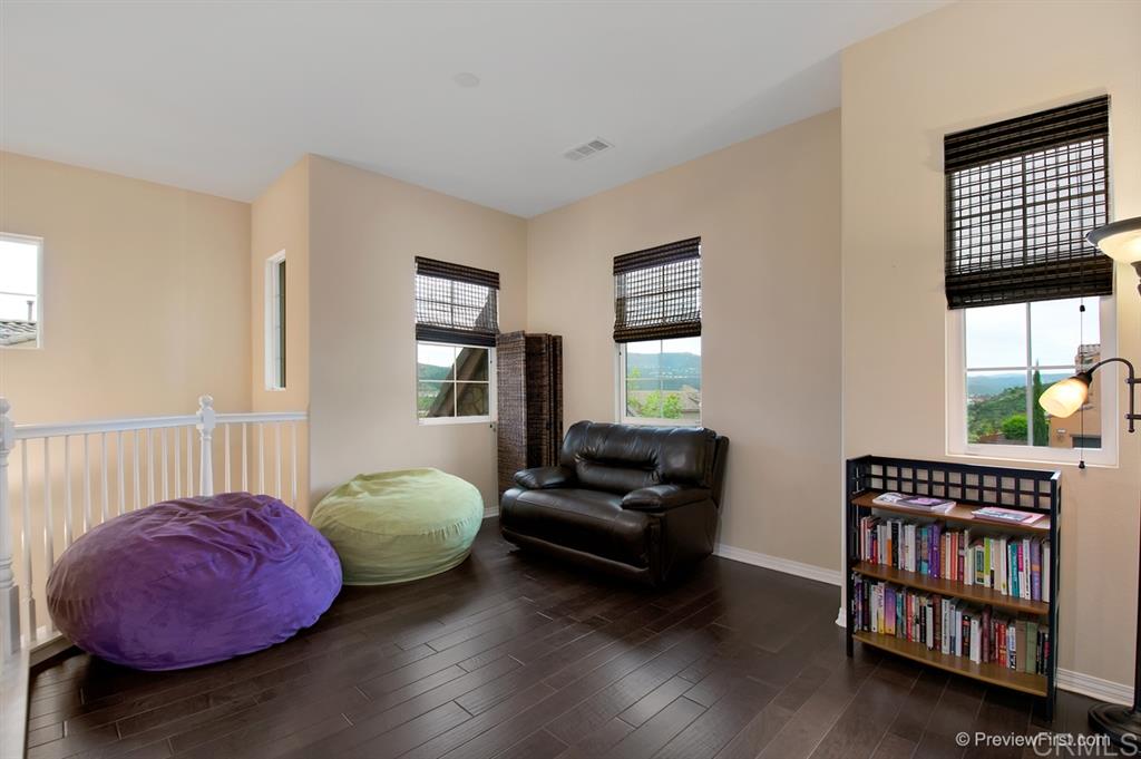 3236 Sitio Tortuga Carlsbad, CA 92009 - Photo 18 of 25