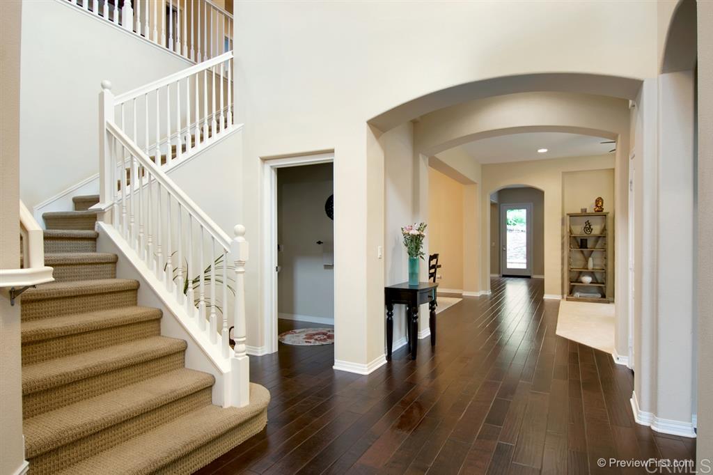 3236 Sitio Tortuga Carlsbad, CA 92009 - Photo 4 of 25