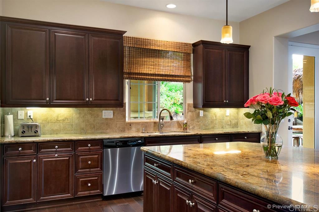 3236 Sitio Tortuga Carlsbad, CA 92009 - Photo 10 of 25