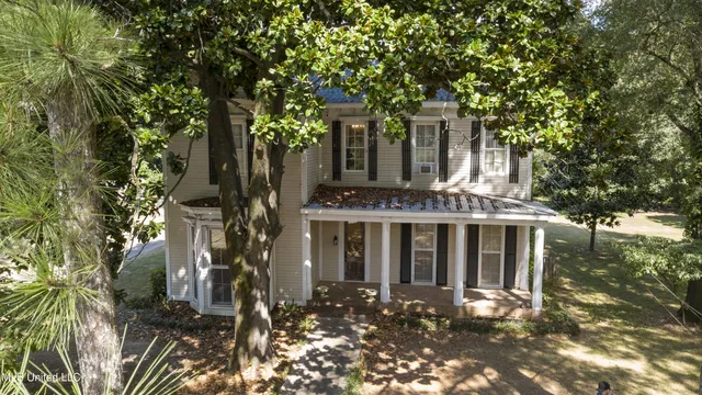 $375,000 | 251 South Craft Street, Holly Springs, MS 38635