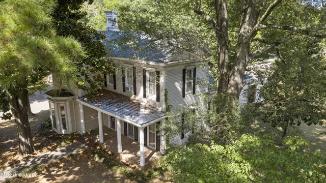 $375,000 | 251 South Craft Street, Holly Springs, MS 38635