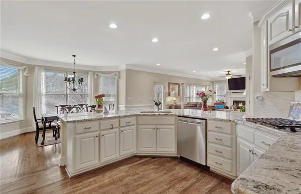 $1,099,999 | 530 Bircham Way, Roswell, GA 30075