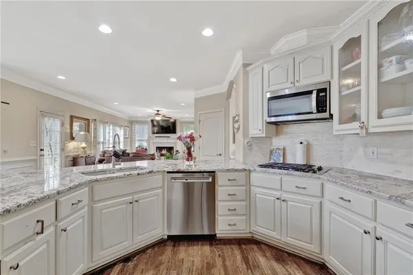 $1,099,999 | 530 Bircham Way, Roswell, GA 30075