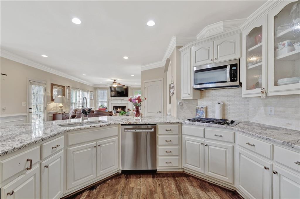 530 Bircham Way Roswell, GA 30075 - Photo 16 of 61