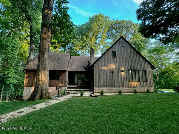 $1,195,000 | 5 Coventry Square, Holmdel, NJ 07733