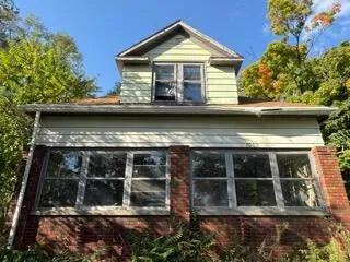 $165,000 | 1009 Adams Street Southeast, Grand Rapids, MI 49507