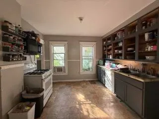 $165,000 | 1009 Adams Street Southeast, Grand Rapids, MI 49507