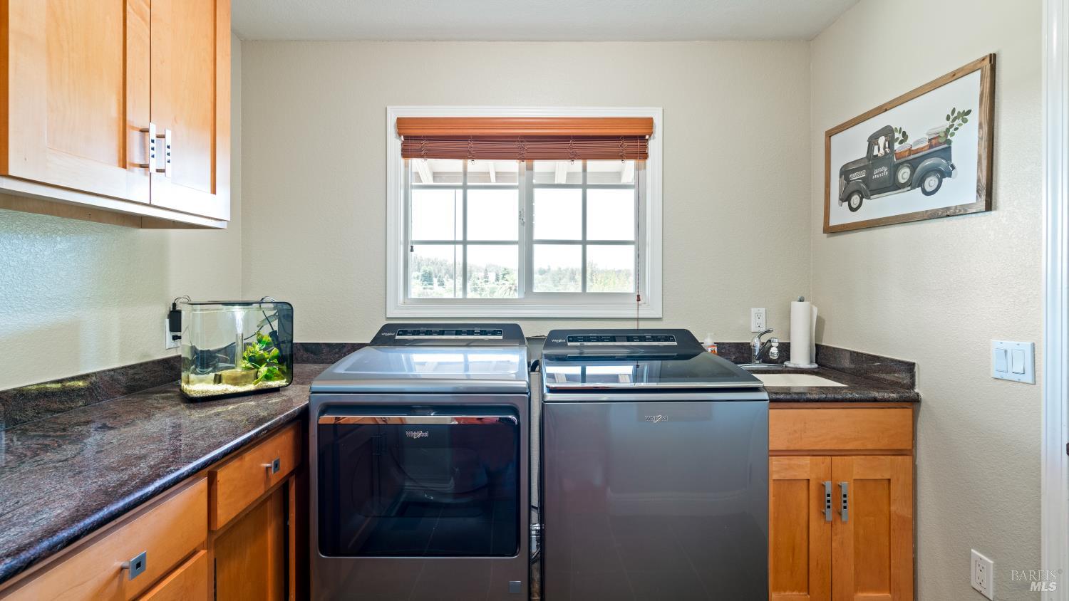 4175 Woodworth Road Sebastopol, CA 95472 - Photo 26 of 53