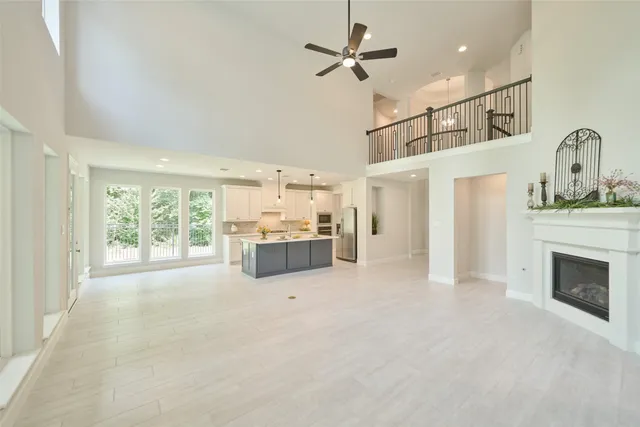 $755,000 | 237 Patina Sorrel Drive, Montgomery, TX 77316