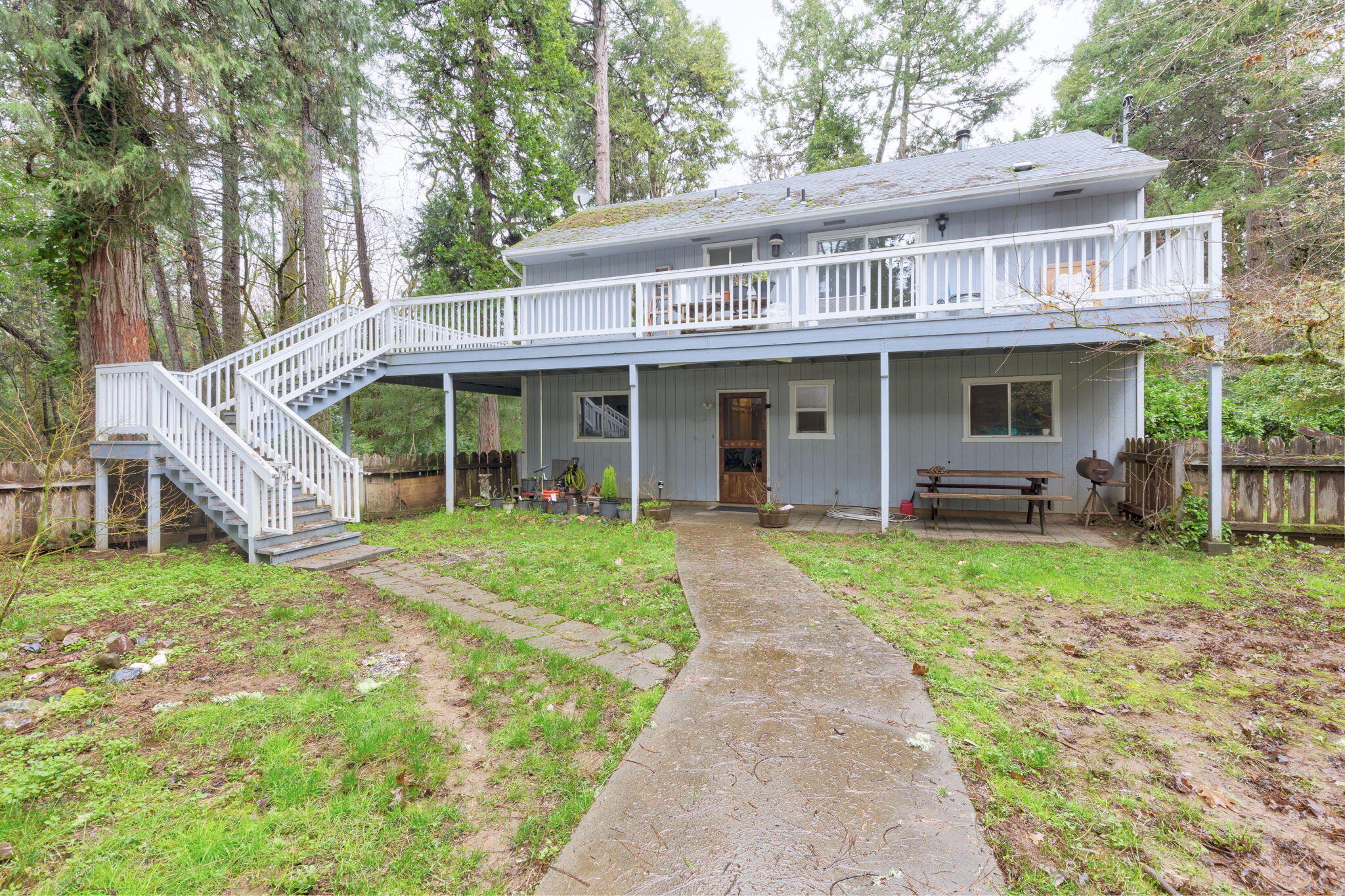 800 Hummingbird Road Cave Junction, OR 97523 - Photo 2 of 36 1-web-or-mls-800-hummingbird-rd