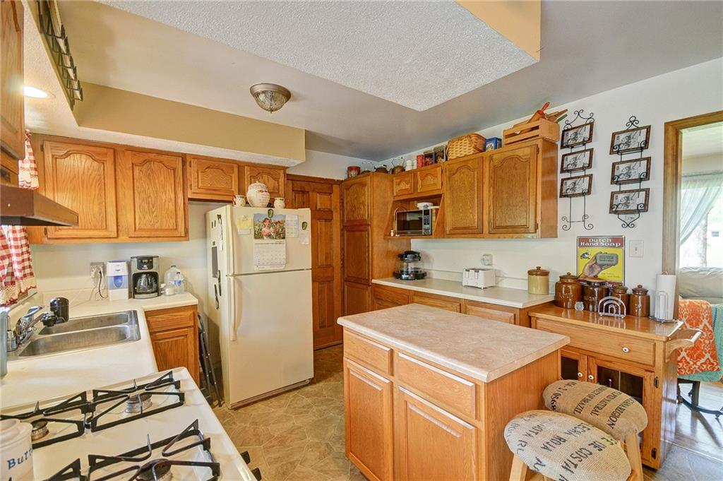 6445 Maple Lawn Road Indianapolis, IN 46241 - Photo 5 of 16