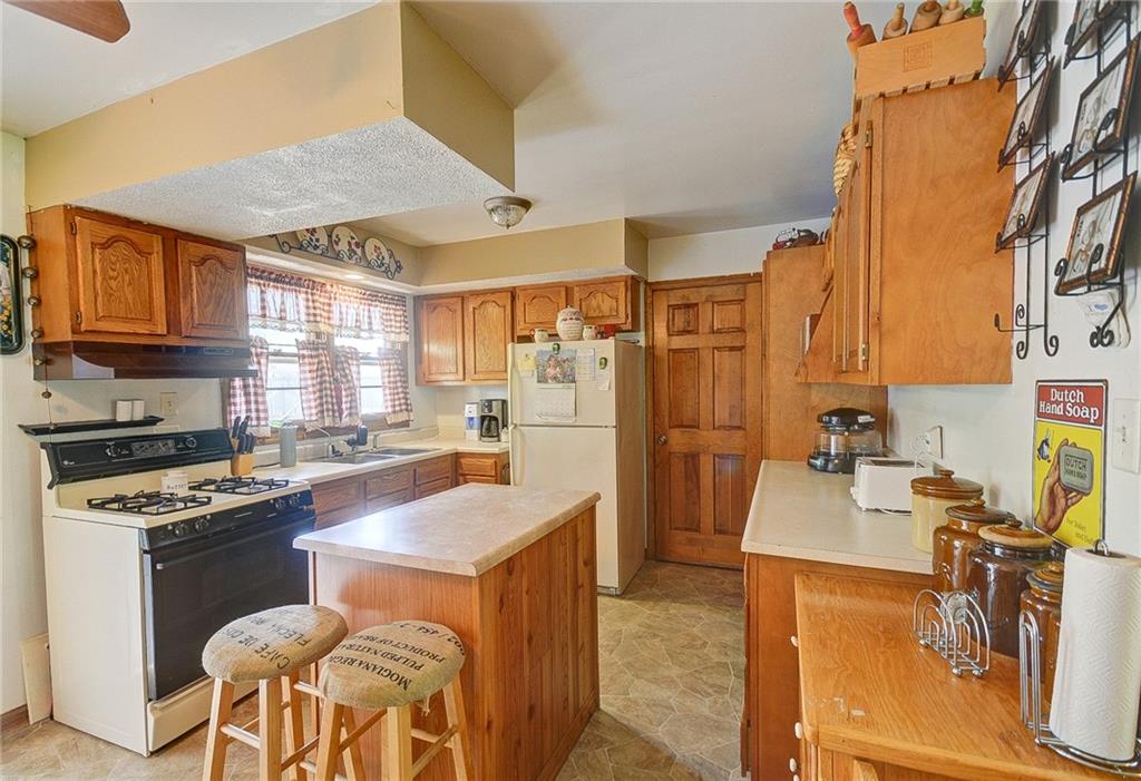 6445 Maple Lawn Road Indianapolis, IN 46241 - Photo 7 of 16