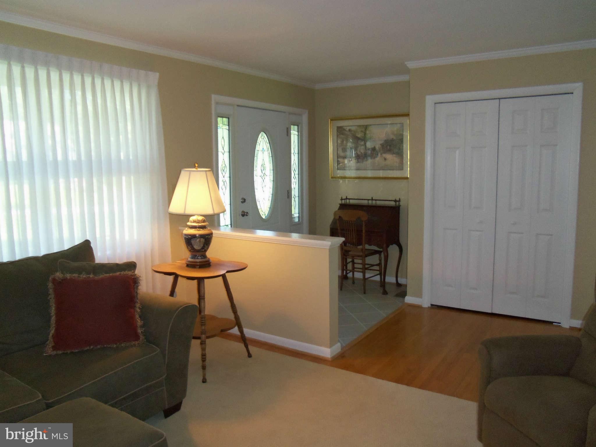 8407 High Ridge Road Ellicott City, MD 21043 - Photo 4 of 19 Interior (General)
