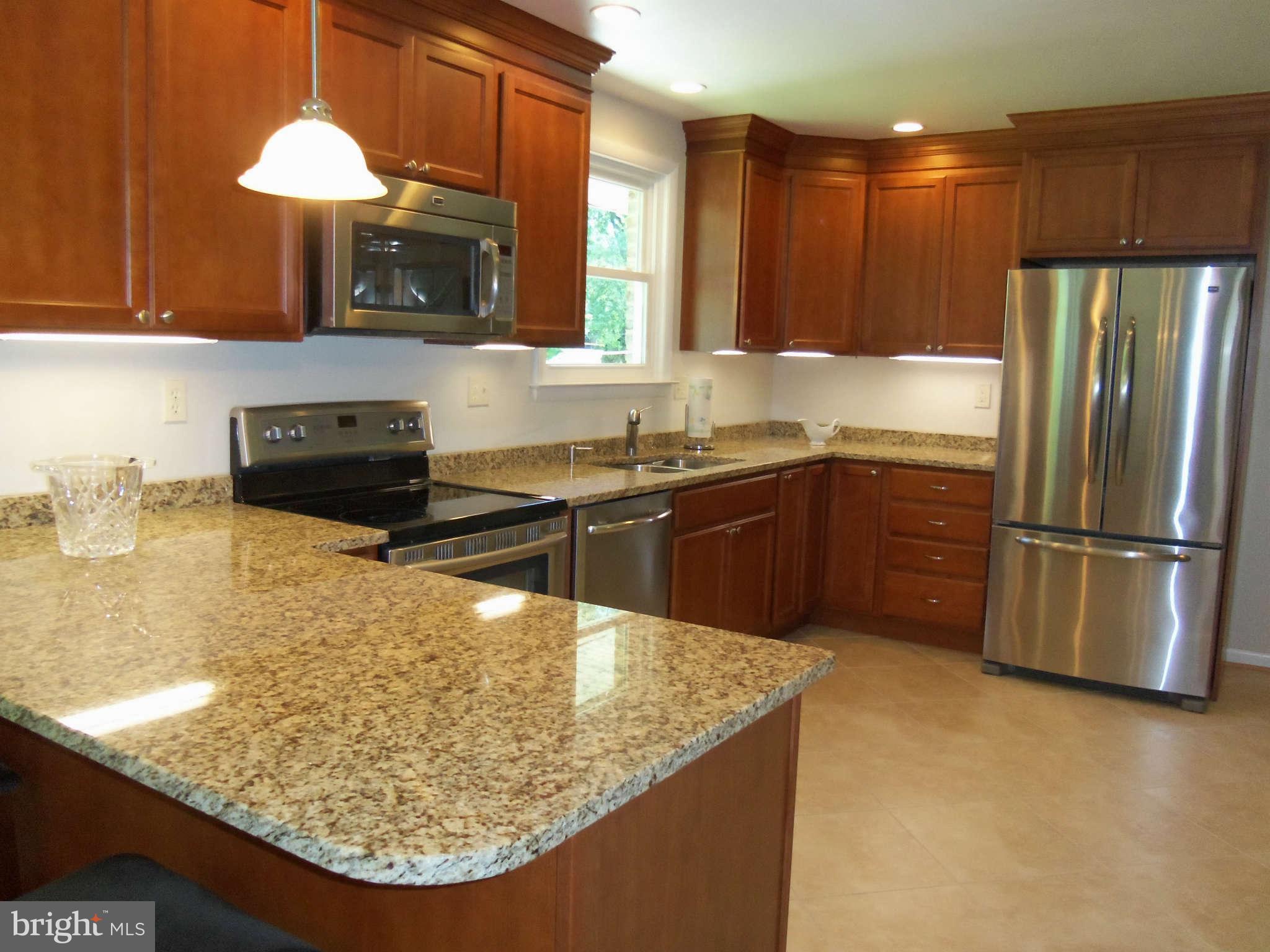 8407 High Ridge Road Ellicott City, MD 21043 - Photo 7 of 19 Kitchen