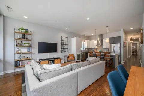 $700,000 | 2491 North Milwaukee Avenue, Unit 4N, Chicago, IL 60647