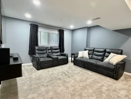 $329,000 | 4500 Clearview Drive, McHenry, IL 60050