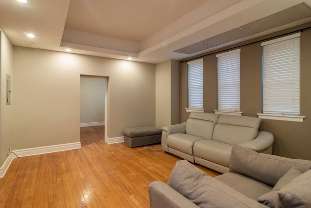 72 Pine Avenue, Unit GDN Riverside, IL 60546 - Photo 3 of 10 a living room with furniture and a large window