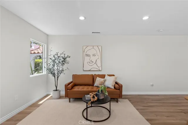 $1,400,000 | 1745 West 39th Street, Los Angeles, CA 90062