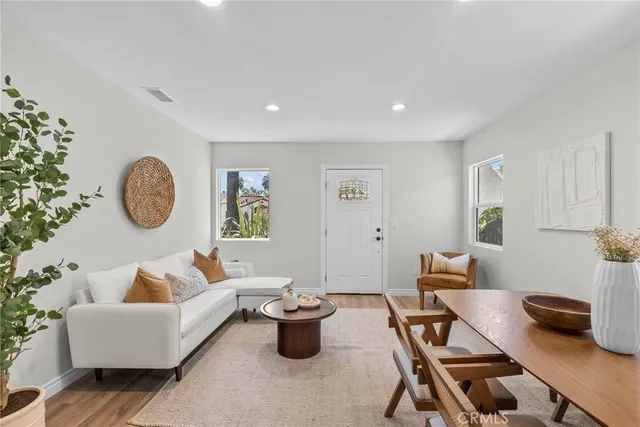 $1,400,000 | 1745 West 39th Street, Los Angeles, CA 90062