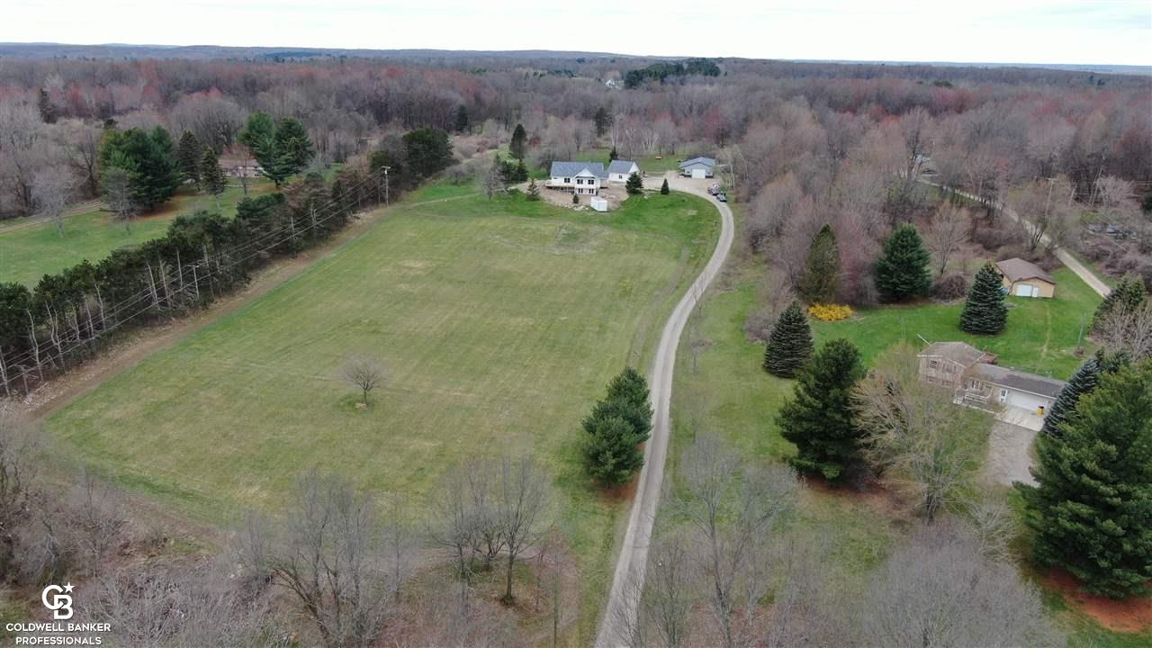 3304 Hodges Road Dryden, MI 48428 - Photo 36 of 39 50072407-35.JPG