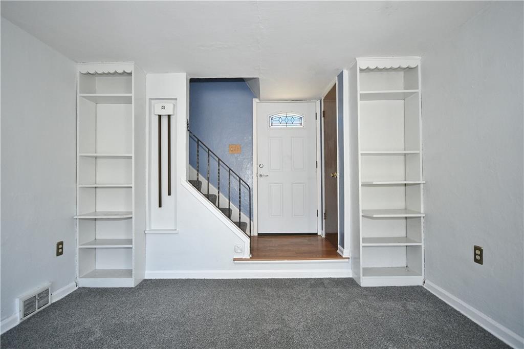62 West Bruceton Road Pittsburgh, PA 15236 - Photo 3 of 25 Gallery Image 3