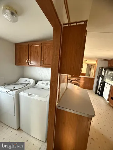 a view of utility room