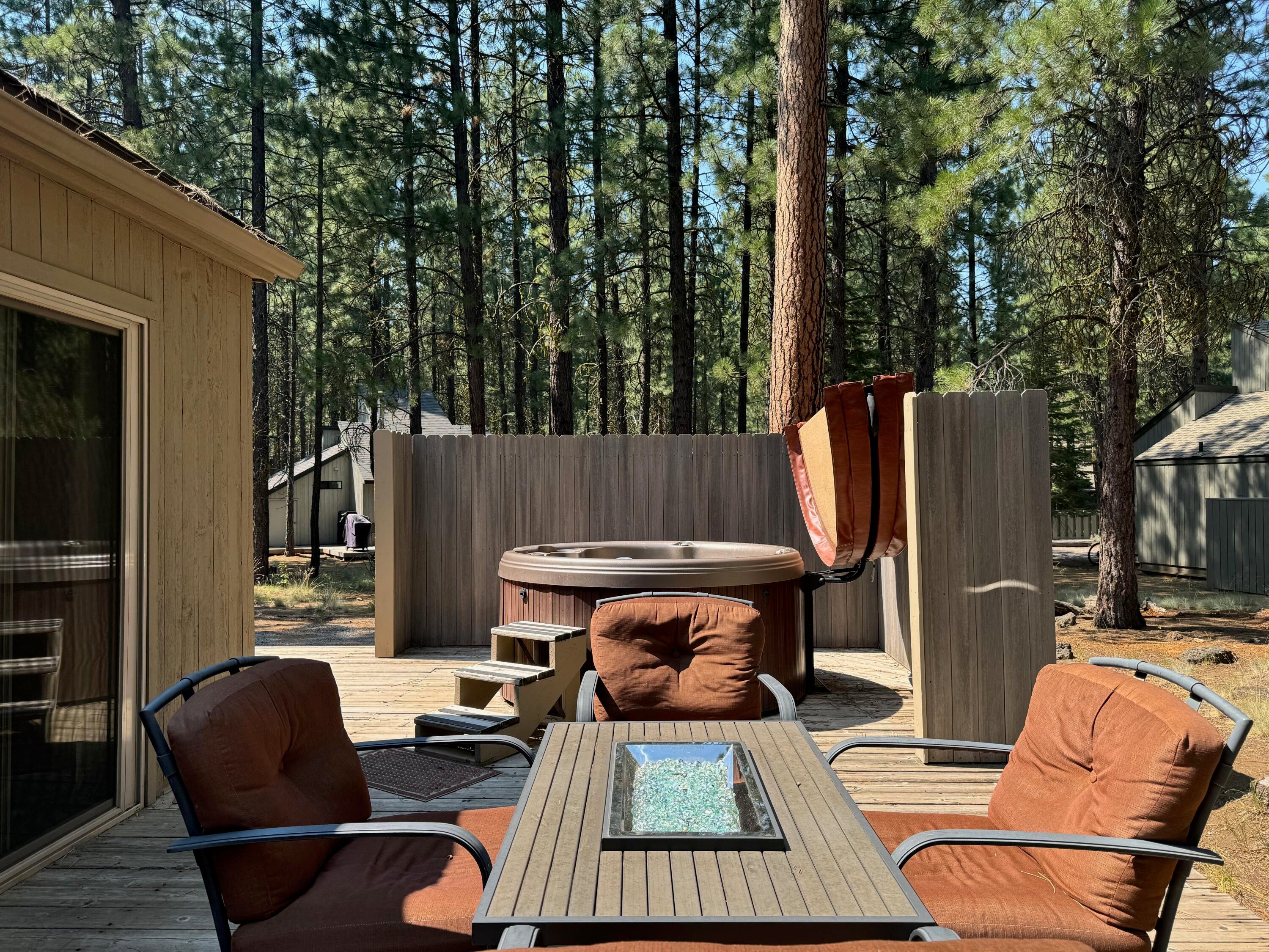 70942 Mule's Ear, Unit TC8 Black Butte Ranch, OR 97759 - Photo 29 of 37 Sit around the gas fire pit