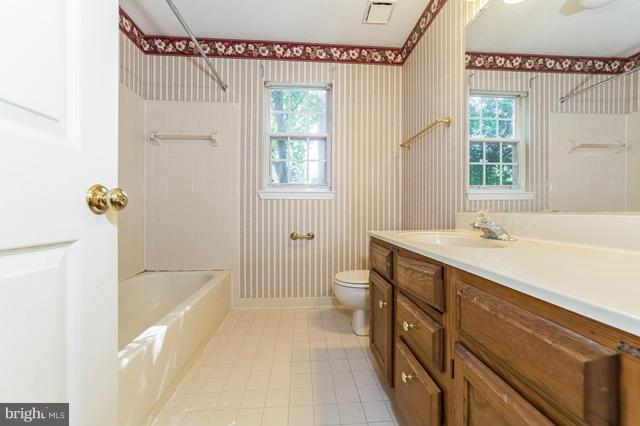 1650 Wickham Way Crofton, MD 21114 - Photo 8 of 14 Interior (General)