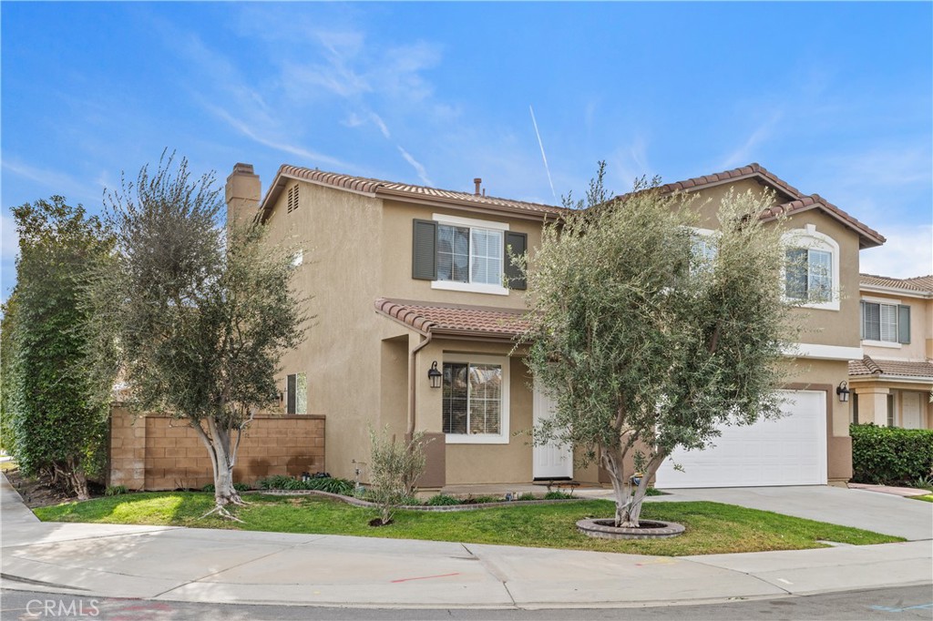 2 Tyler Place Irvine, CA 92602 - Photo 3 of 37