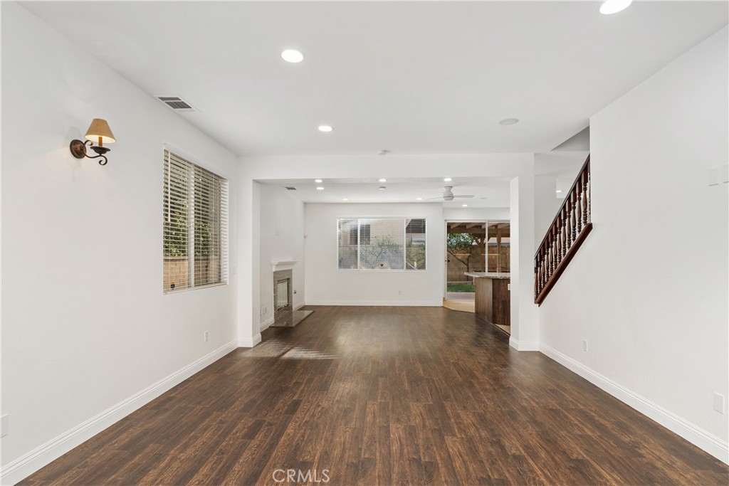 2 Tyler Place Irvine, CA 92602 - Photo 6 of 37