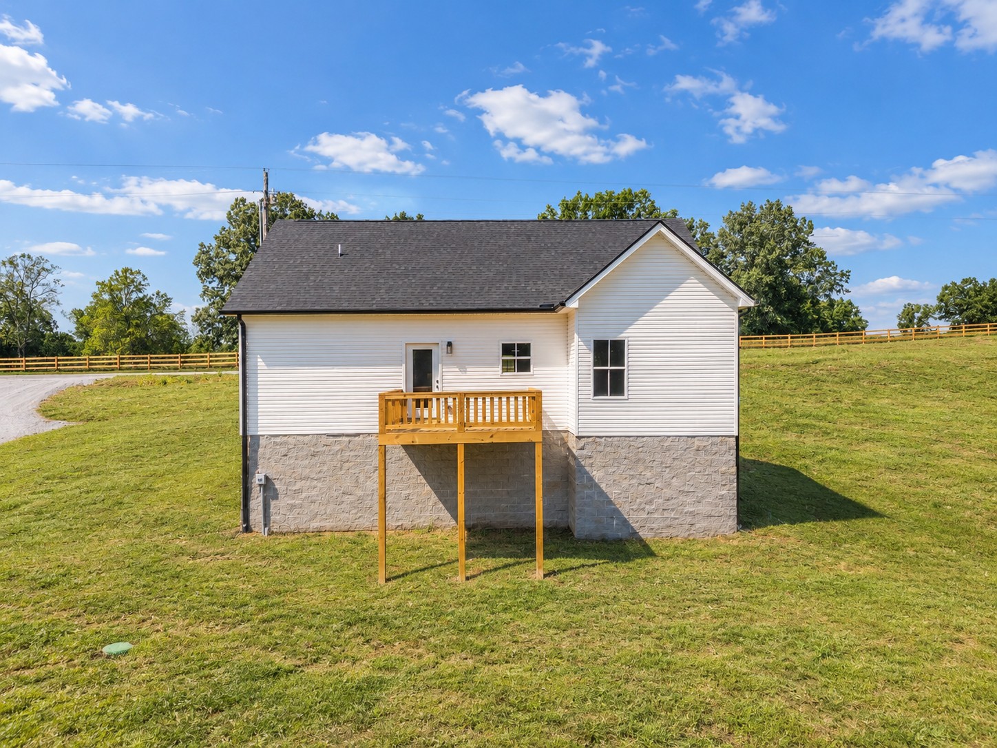 1268 Old County House Road Charlotte, TN 37036 - Photo 27 of 32 Gallery Image 27