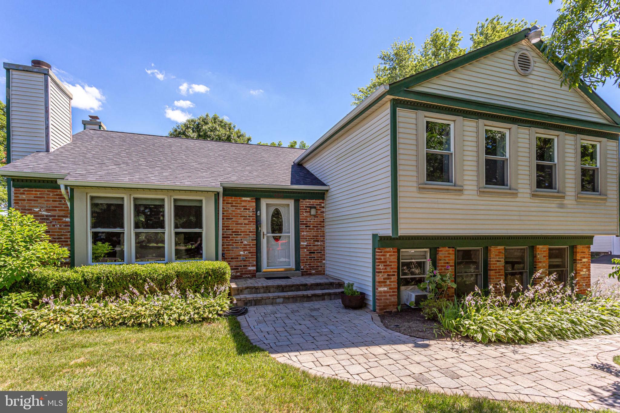 4305 Cub Run Road Chantilly, VA 20151 - Photo 3 of 46 a front view of a house with garden