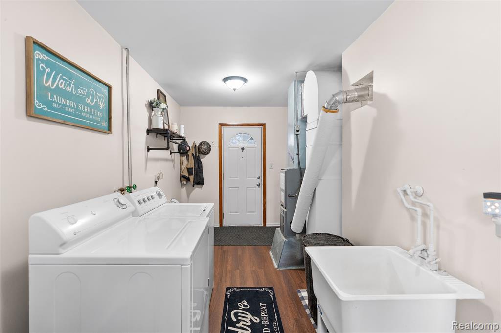 2059 Covert Road Burton, MI 48509 - Photo 22 of 26 Gallery Image 22