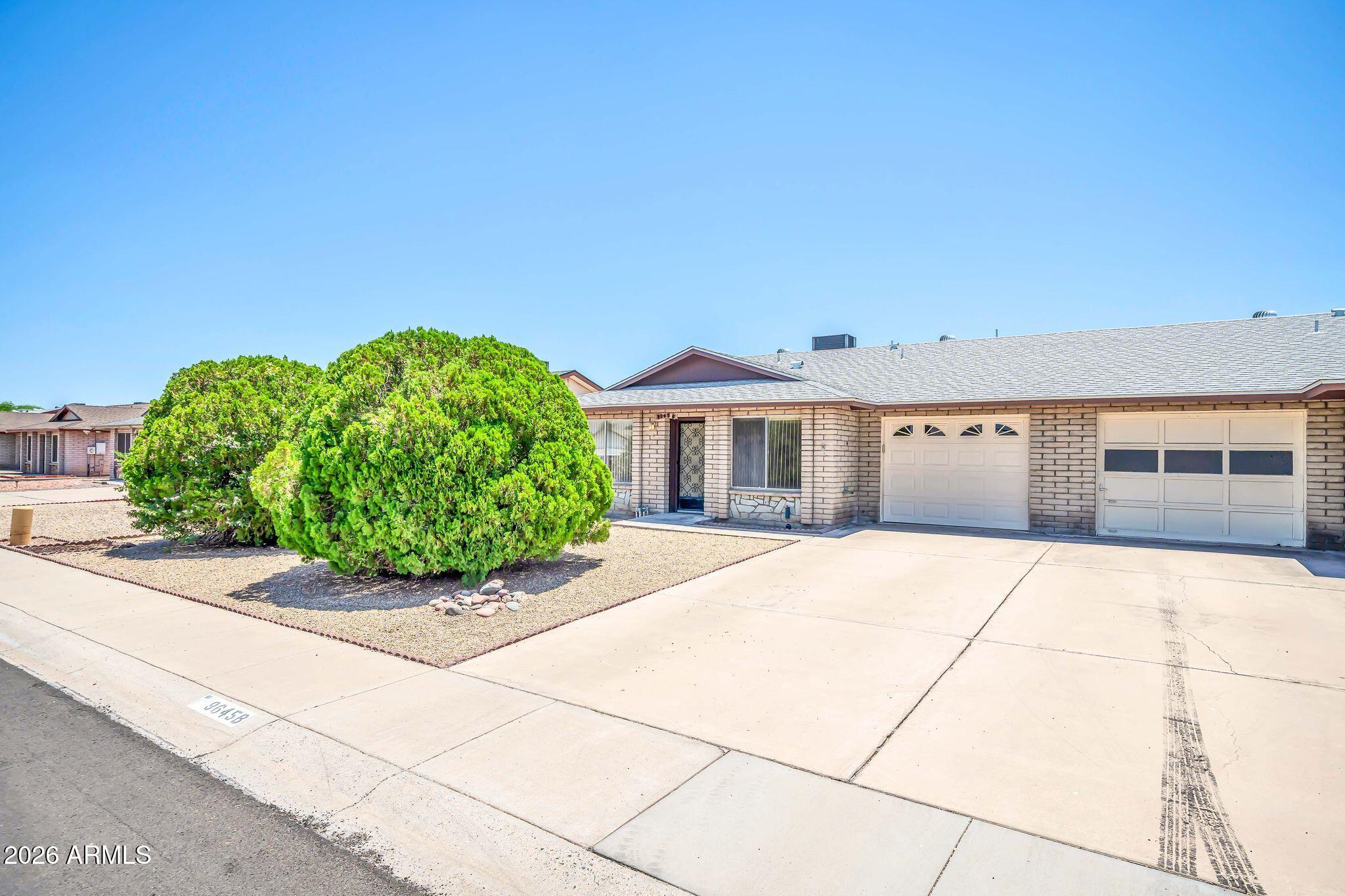 9645 West Mountain View Road, Unit B Peoria, AZ 85345 - Photo 4 of 35