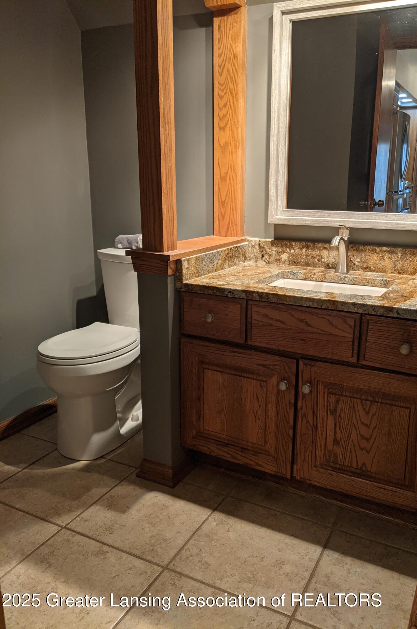 2600 East Round Lake Road Dewitt, MI 48820 - Photo 24 of 37 Full Bath