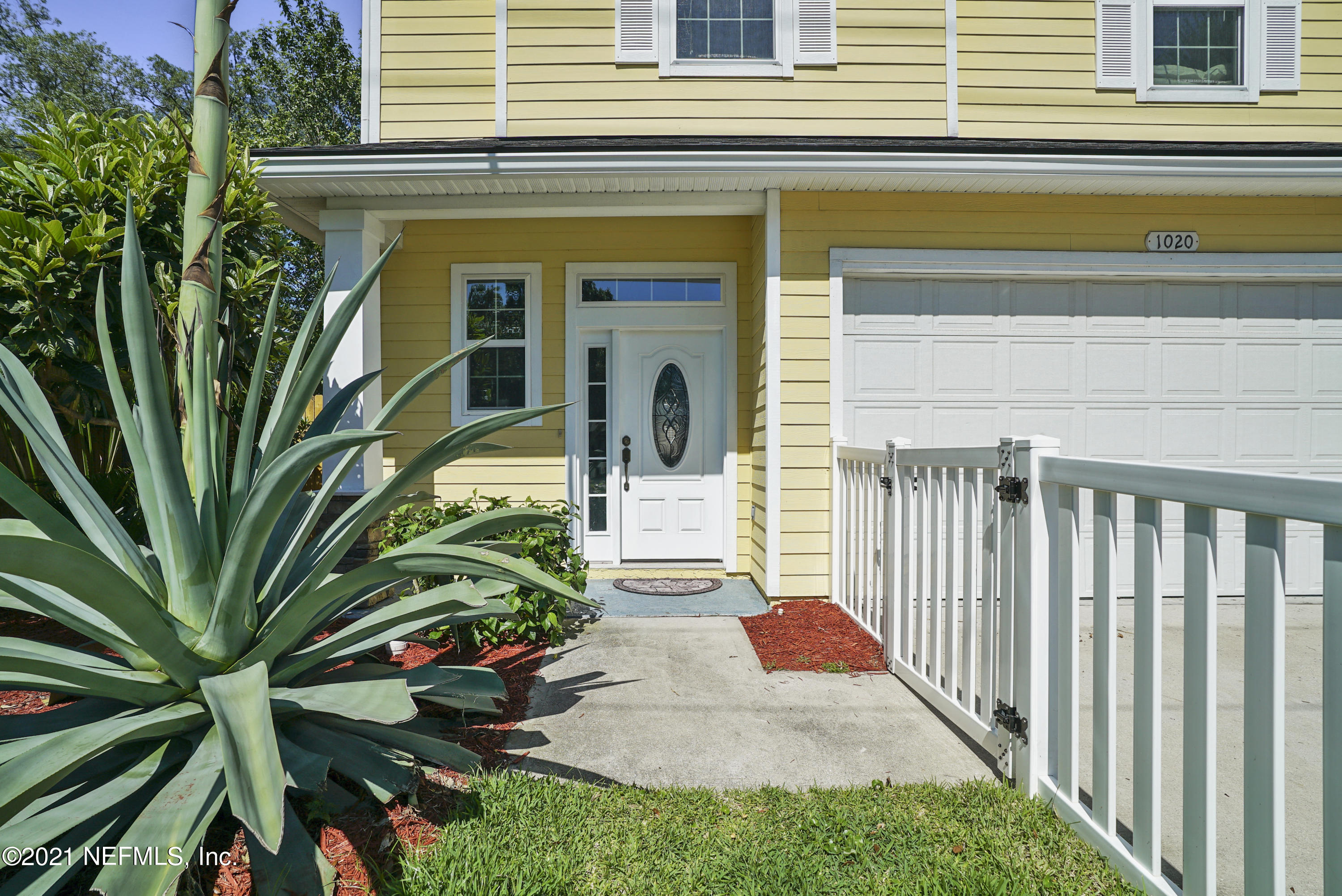 1020 Penman Road Jacksonville Beach, FL 32250 - Photo 3 of 38 DSC06547