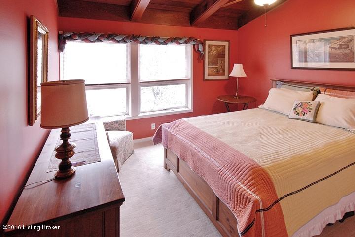 521 Ridgewood Road Louisville, KY 40207 - Photo 14 of 36 GuestRm1