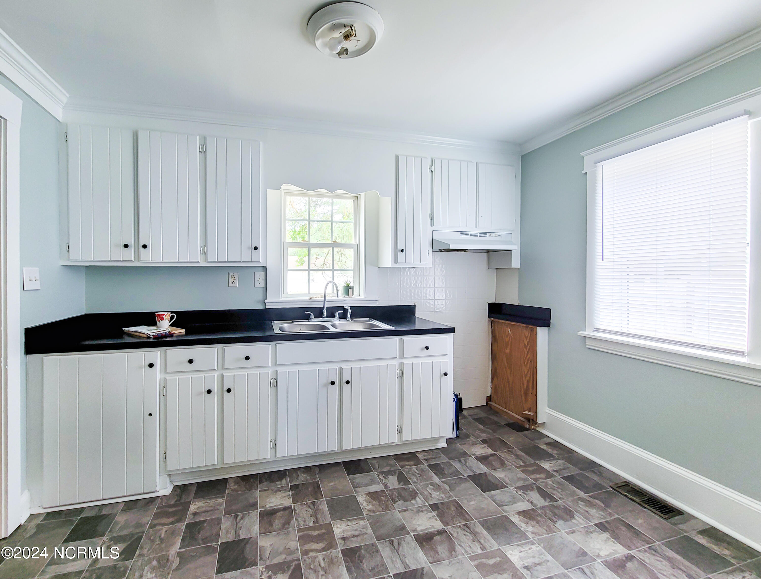 908 Sutton Road Rocky Mount, NC 27801 - Photo 5 of 18 908 Sutton Road (5)