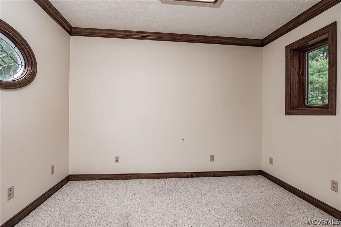2153 Globe Road Aylett, VA 23009 - Photo 16 of 43 Office